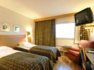 Hovik Hotell Hotel 3*