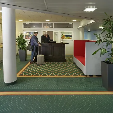 Hotel Hovik Hotell 3*