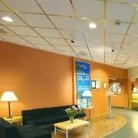 Hovik Hotell 3*